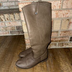 Tall women’s boots